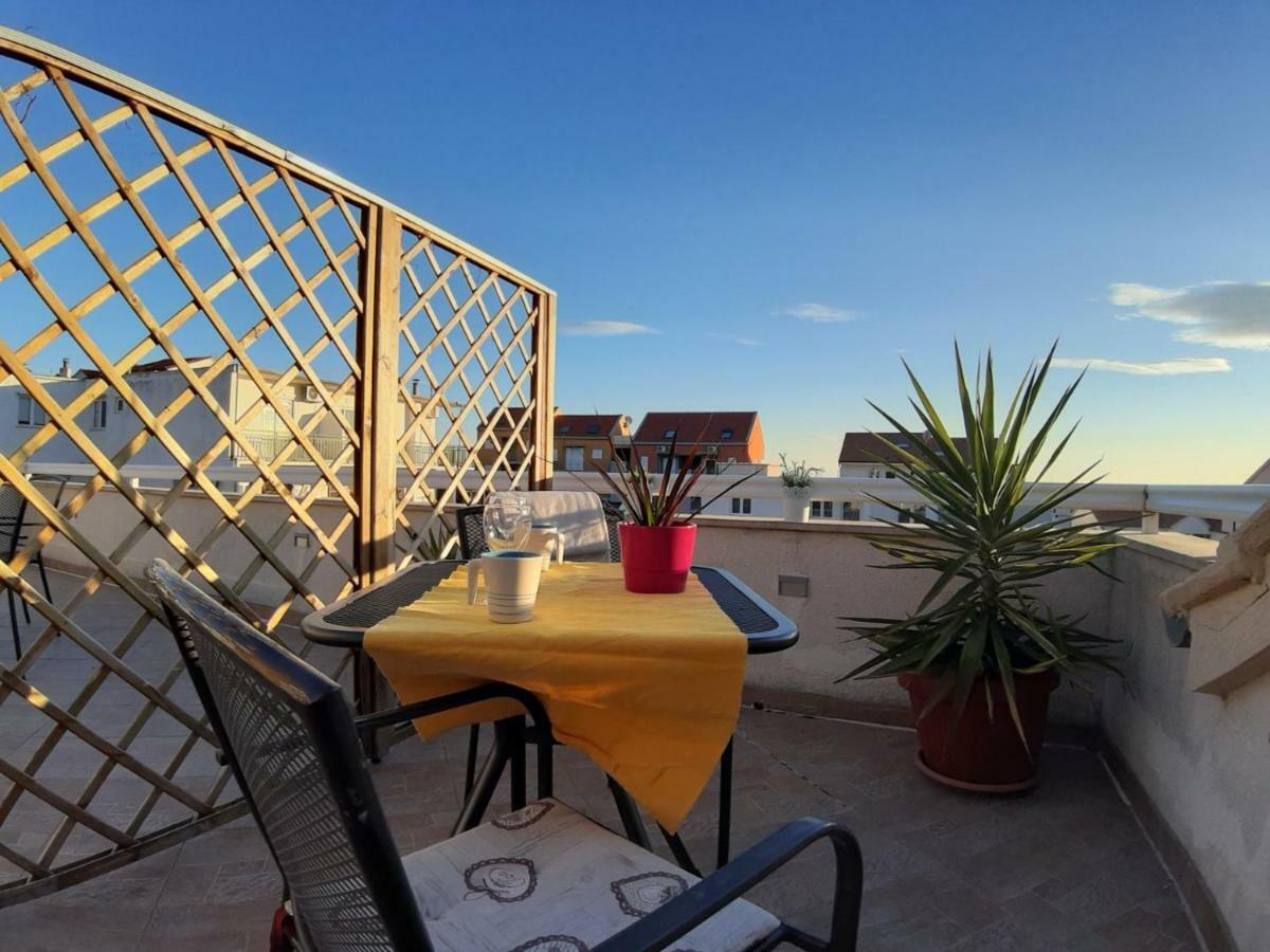 Apartment Place 2 Stay Hvar Town Eksteriør billede